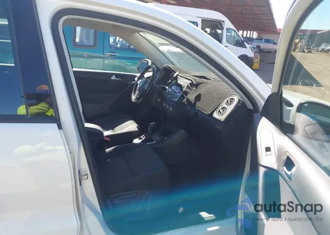 2013 Volkswagen Tiguan S z USA, uszkodzony, nr VIN WVGAV7AX9DW504927